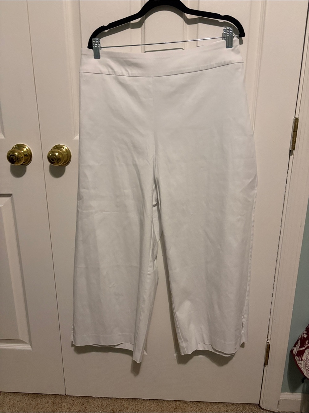 JM Collection White Cropped Wide-Leg Trousers
